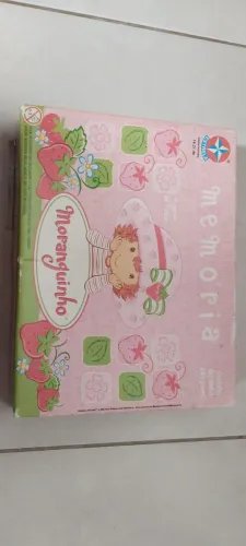 Lote Jogo da Memória Estrela Moranguinho Vintage , Livro quebra cabeça e DVD 