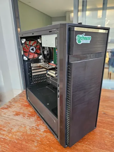 Computador PC / i3-4160, GT 1030, 8GB RAM