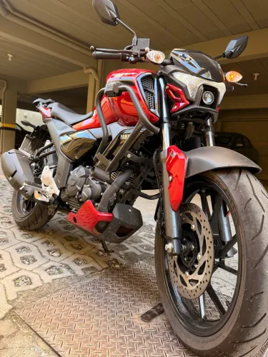 Yamaha FZ15 2025 baixa quilometragem 