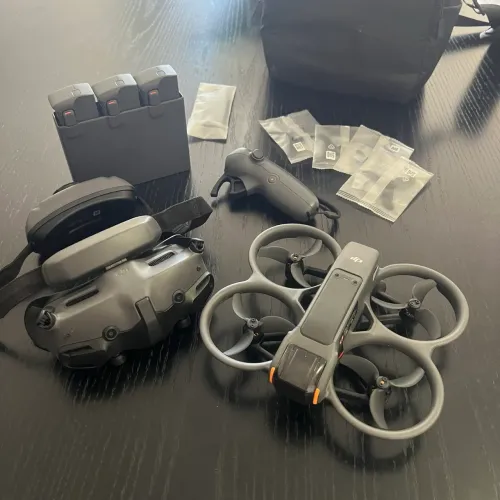 Drone DJI Avata 2 Fly More Combo, muito novo!