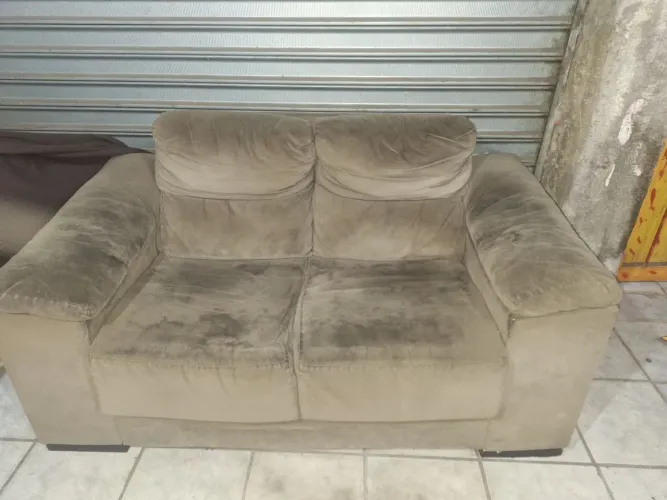 Sofá 2 lugares