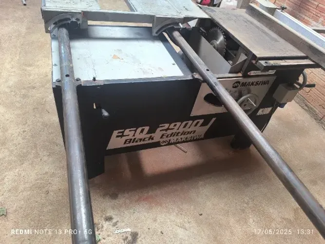 Esquadrejadeira maksiwa 2900