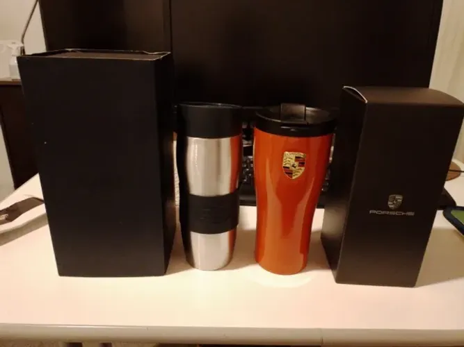Copo Térmico Porsche vermelho 450ml Com Tampa Novo Original