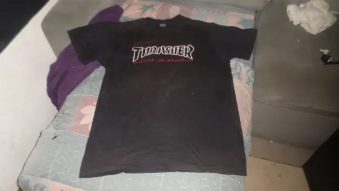 Camiseta trasher X Independent Skatebboards