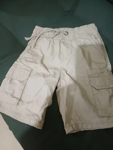 Short menino bege