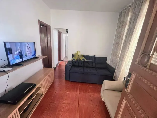 Excelente casa em lote de 300m² no Bairro Renascença