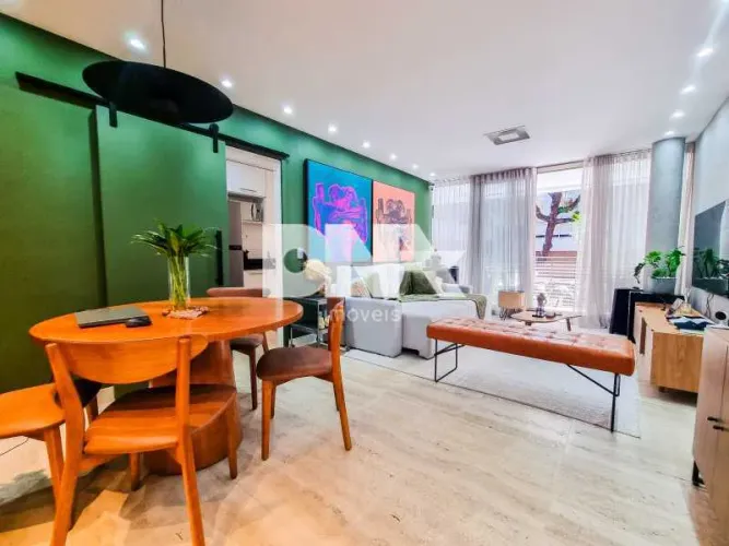 Apartamento : / Residencial / Leblon