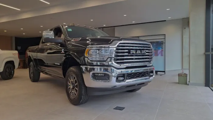 Ram 3500 Limited Longhorn 6.7 TB CD Diesel 2025