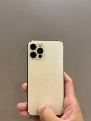 iPhone 12 Pro 256GB Dourado // retira na Savassi // ver descrição