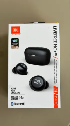 Fone Bluetooth JBL Live Free NC+ TWS com Cancelamento de Ruído 