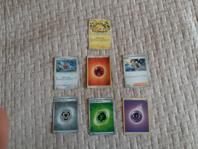 Cartas Pokémon energias,treinador e Pokémon