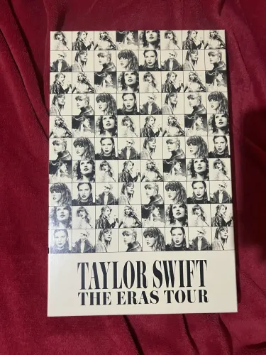 Box taylor swift - the eras tour (incompleto)