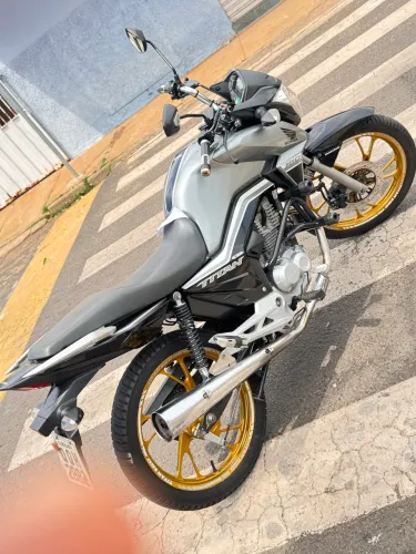 CG TITAN 160 EDIÇÃO ESPECIAL