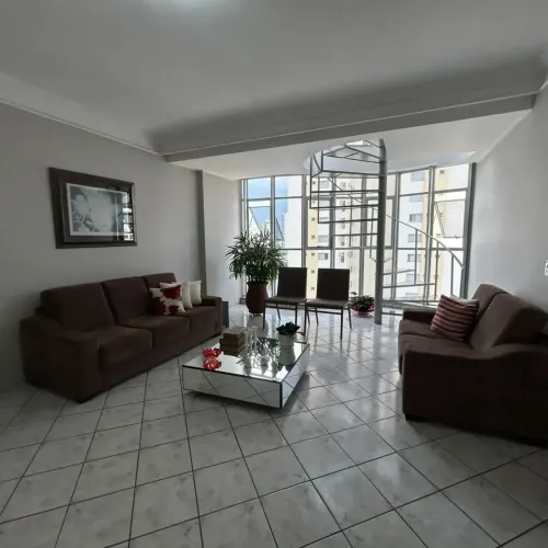 Vende-se Apartamento Duplex em Cuiabá