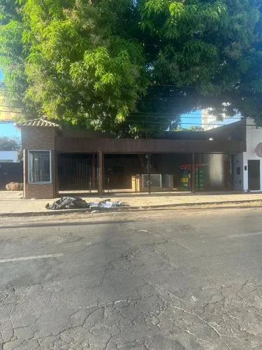 Ponto comercial para aluguel de 400 metros quadrados em Setor Serrinha - Goiânia - GO