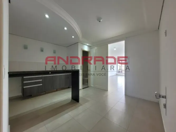 Conjunto com 42m² no Seminário - CJ0001-AND