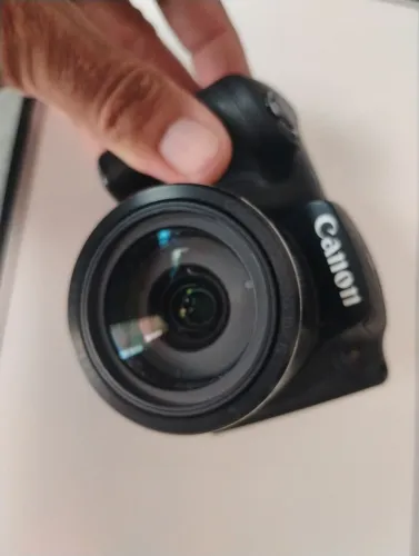 Máquina fotográfica Canon. 400 ISPowerShot