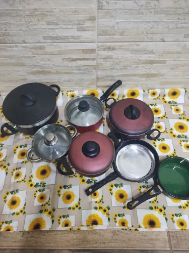 Vendo Jogo de Panelas Diversas