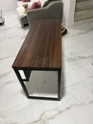 Mesa de escritório/escrivaninha tampo amadeirado