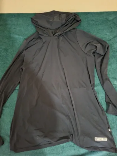 Lote com 6 peças masculinas Calvin Klein, jeans e blusa UV