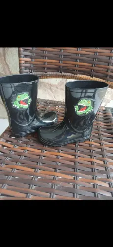 Bota infantil menino nova