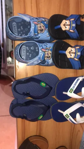 Vendo sandálias de bebê masculino