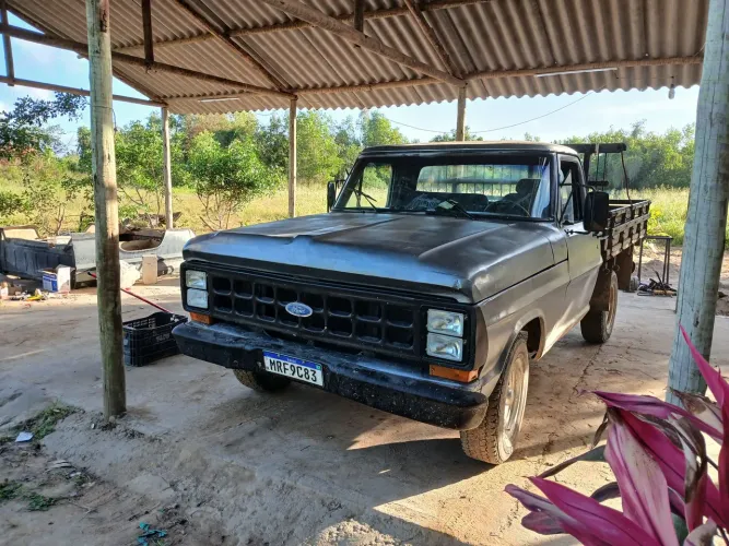 Ford F-1000 Super Diesel / Super Diesel Turbo 1983
