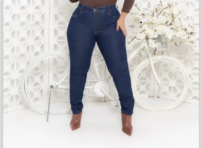Calça jeans nova tamanho 46