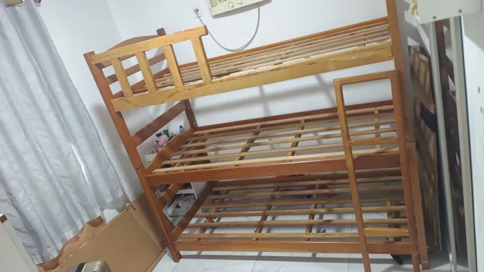 Tríliche em perfeito estado cama solteiro
