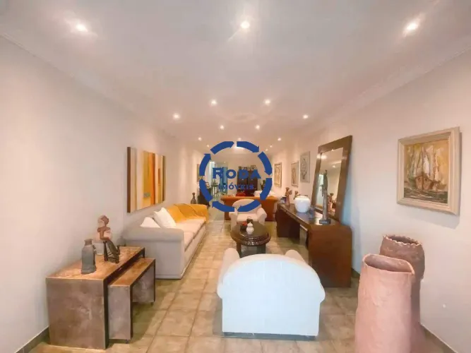 Comprar apartamento na Ponta da Praia com 4 quartos sendo 3 suítes e 3 vagas de garagem