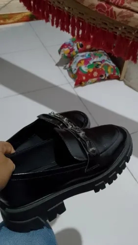 Sapato preto feminino