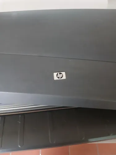 Plotter HP designjet 111, seminova,  funcionando,  ideal para produzir projetos. 