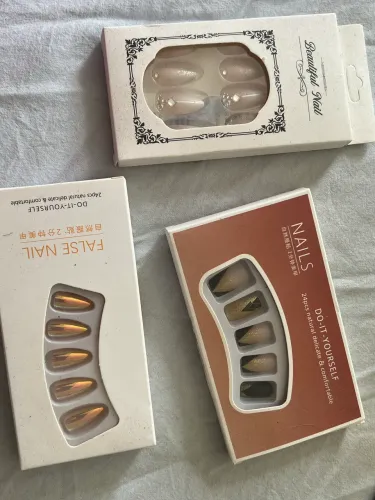 Unhas postiças