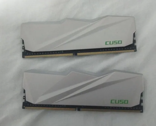 Memória Cuso DDR4 (2x8) 3200Mhz RBG