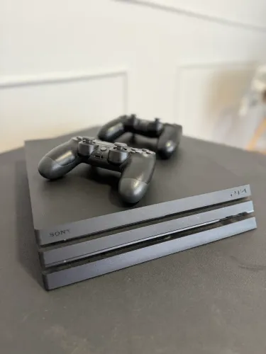 Playstation 4 Pro - 1TB