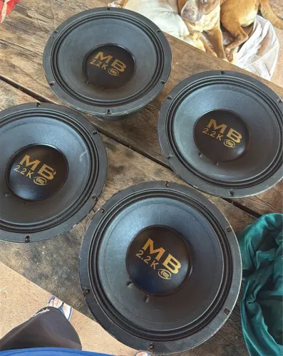 Vendo falante mb 2k2 1100 rms