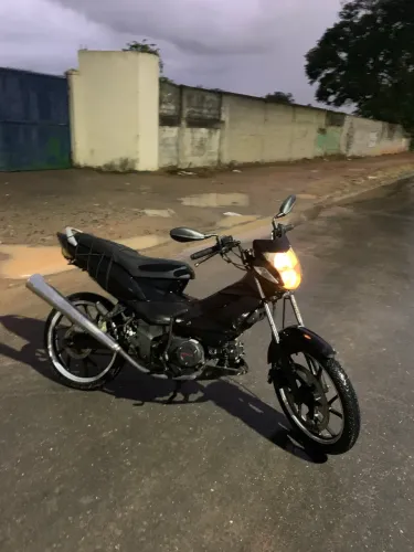 vendo essa moto JOY DITALLY está bem conservada uso ela pra tudo 