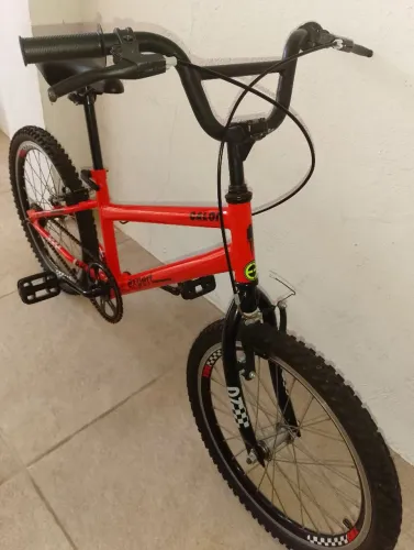 Bicicleta BMX CALOI