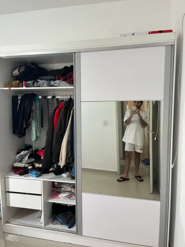Armário Guarda roupa