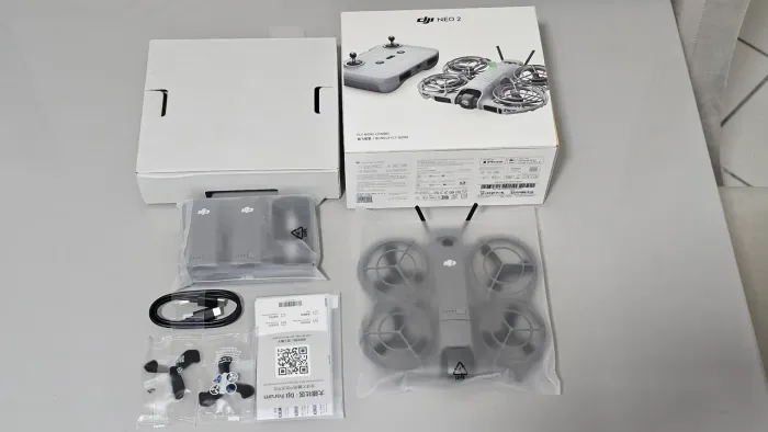 Dji neo 2 combo com transmissor, SEM controle.