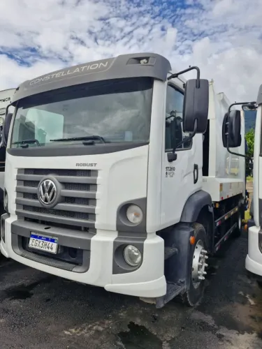 Vendo 3 caminhões volks 17260 com implemento usimeca