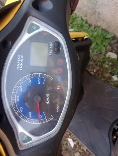 Vende se moto Dafra