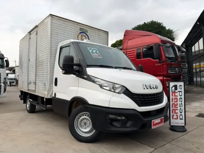 Iveco Daily Furgão 30-130 2.3 7,3m³ (die)(e5) 2022