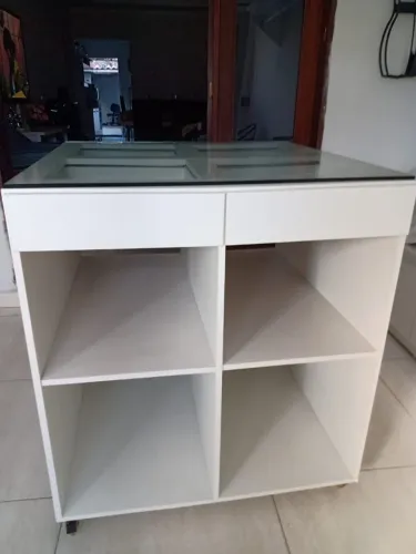 Mesa/Balcão Multifuncional com Tampo de Vidro - Excelente Estado