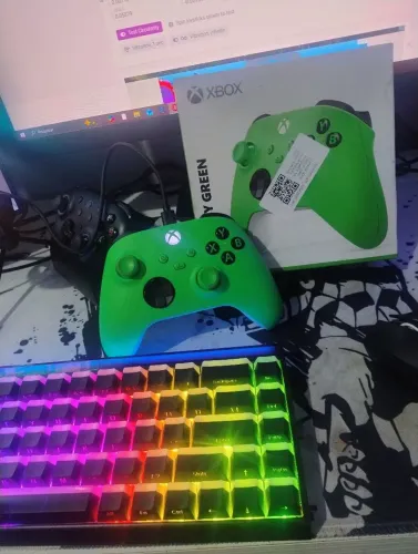 Controle original Xbox series semi novo na caixa