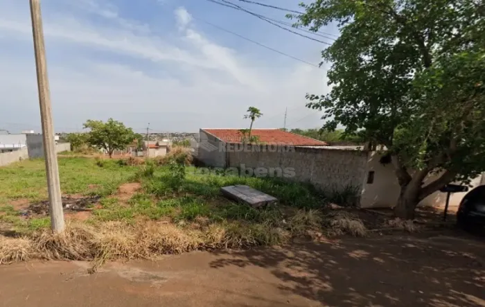 Terreno com 220m² em Bady Bassitt