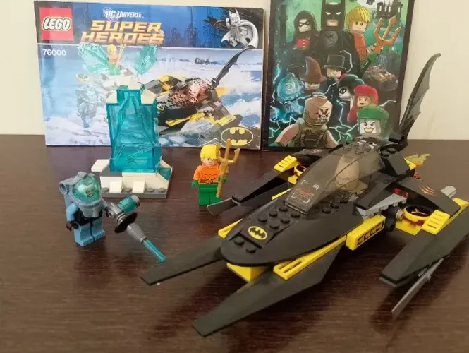 LEGO DC Super Heroes 76000 - Arctic Batman vs. Mr. Freeze: Aquaman on Ice - Completo