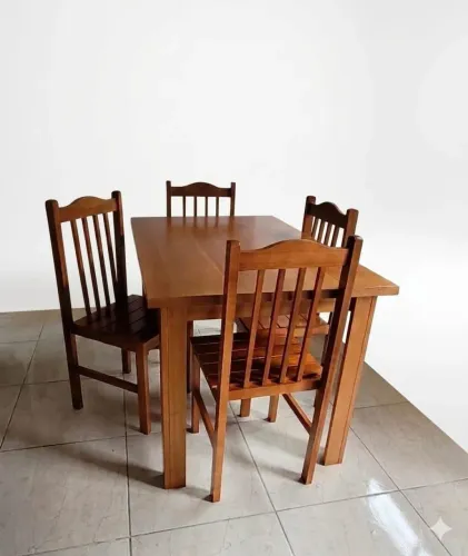 Mesa madeira 4 cadeiras