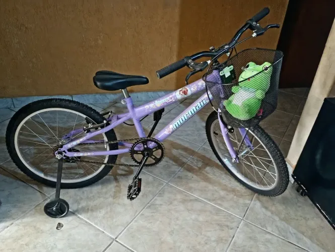 Vende bicicleta infantil