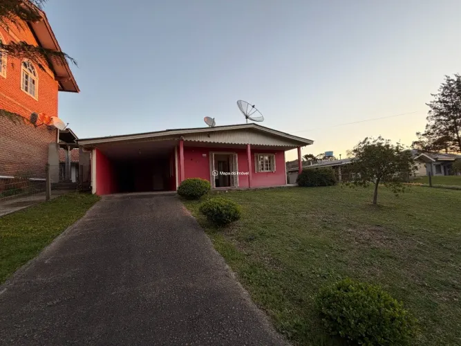 Casa Térrea com Pátio Grande!